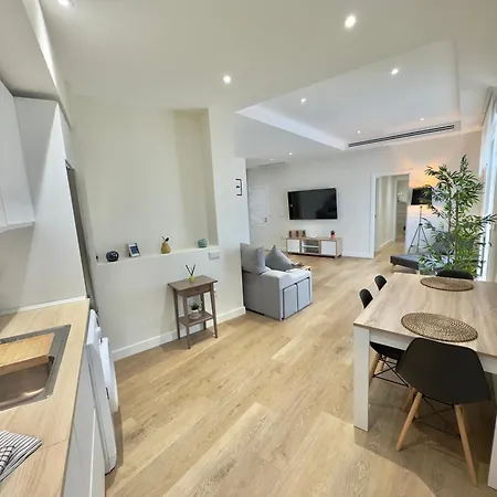 Apartment Aparthome Sanroman